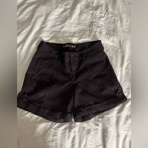 Black shorts with pockets